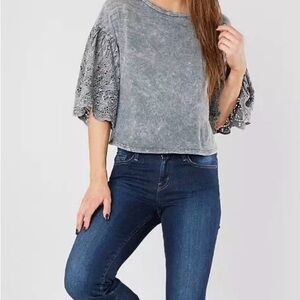 Gimmicks Gray Acid-Wash Knit Top with Eyelet Bell Sleeves – Size Small (NWT)